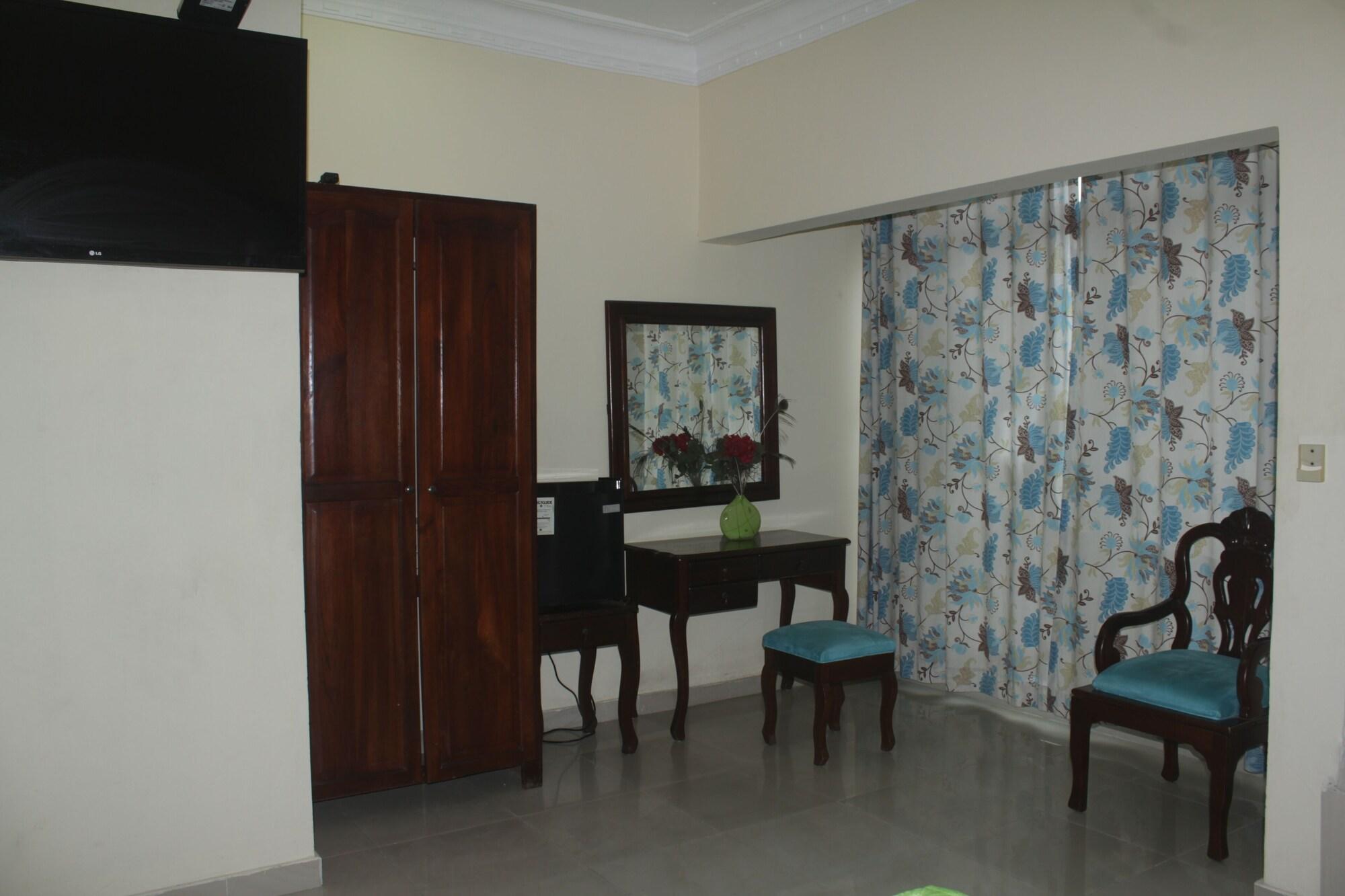 Hotel Luis V سانتو دومينجو المظهر الخارجي الصورة